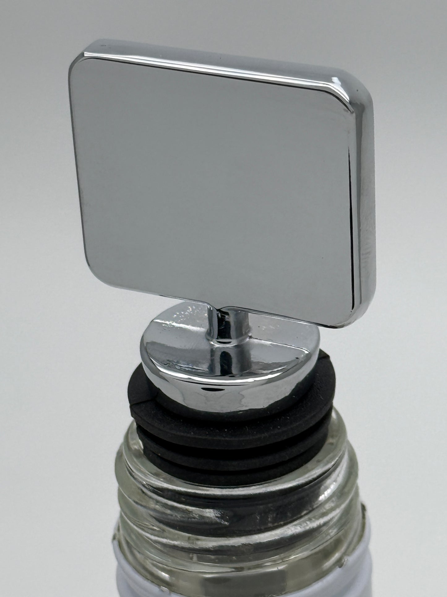 Wine Bottle STOPPER - NAME/AGE (Round & Rectangular)