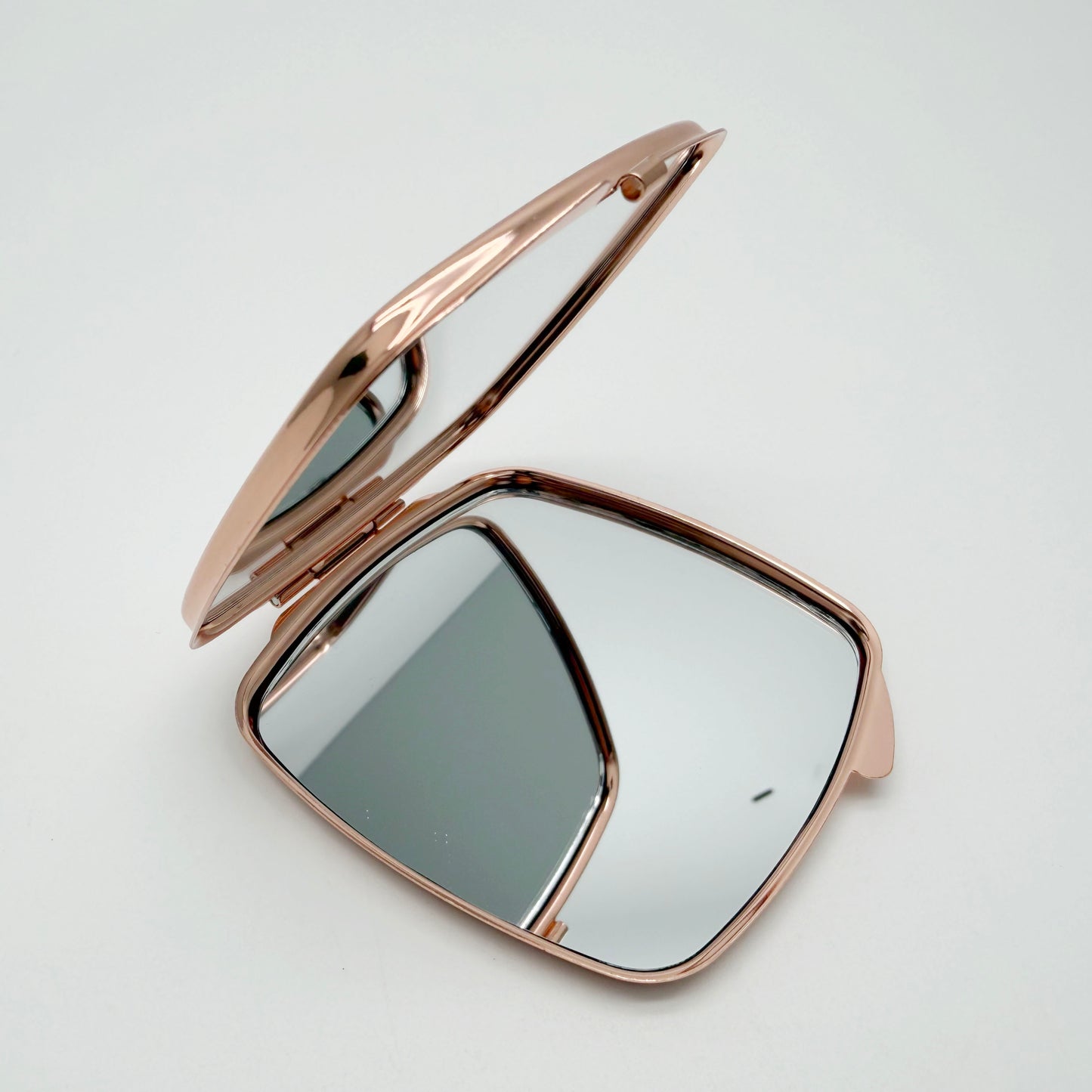 Personalised Rose Gold Compact Mirror – Custom Photo Lid